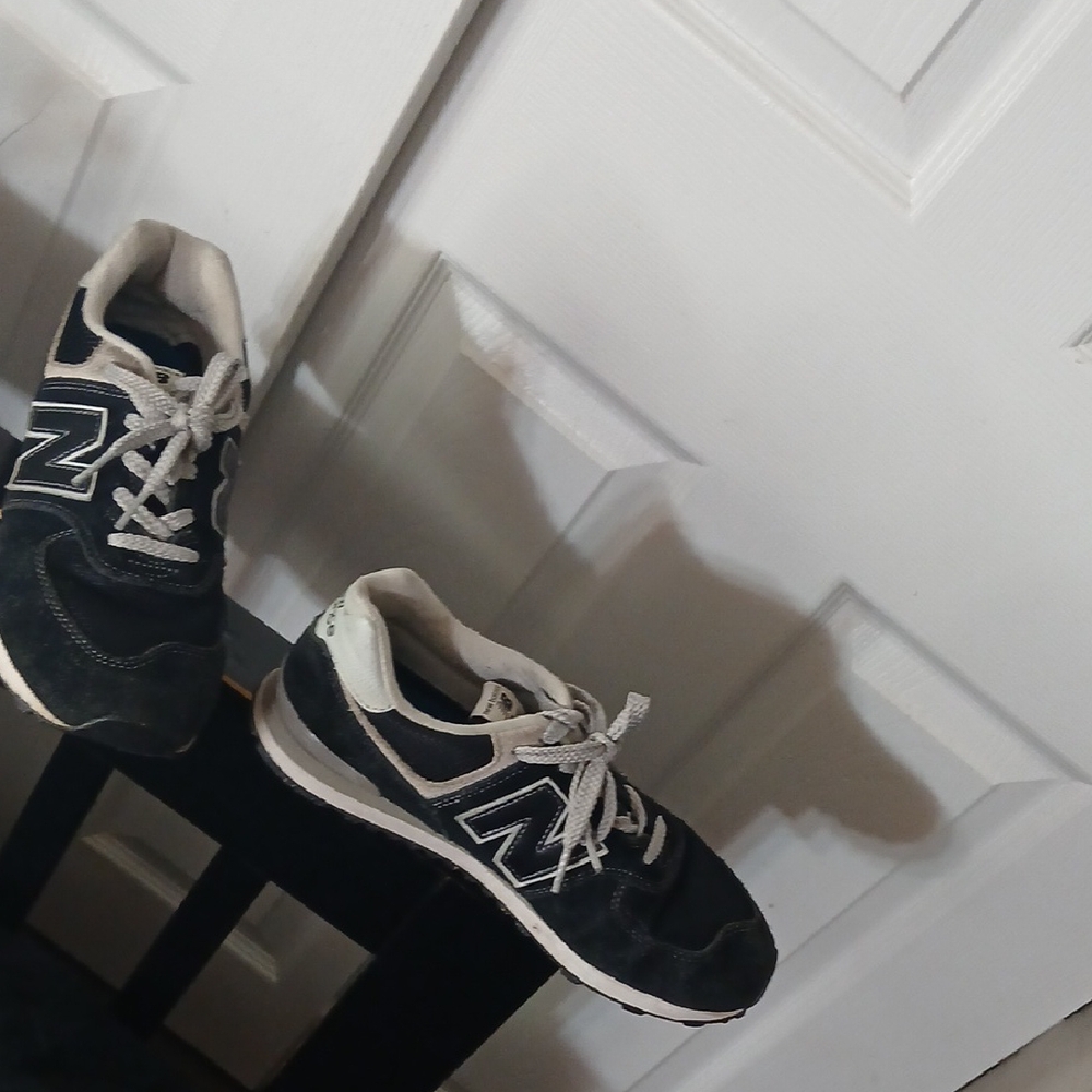 New Balance Black and White Sneakers with Sporty Functionality
